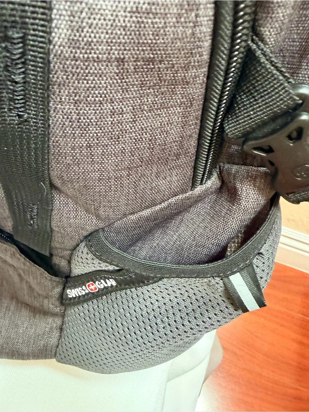 Swissgear 1900 ScanSmart Laptop Backpack swissgear 1900